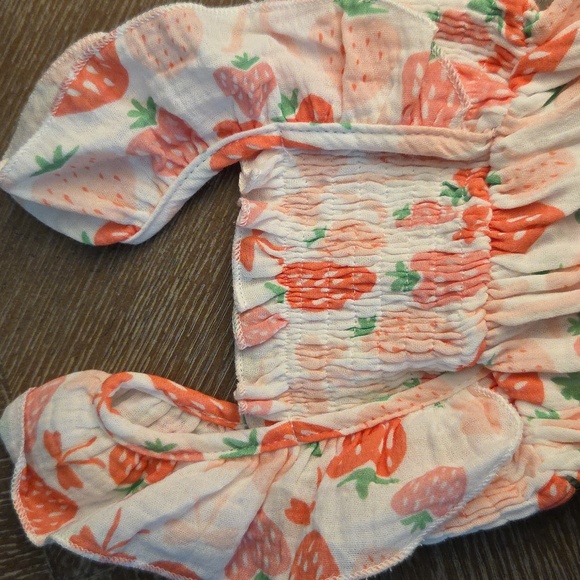 Strawberry Print Baby Romper - Picture 2 of 6